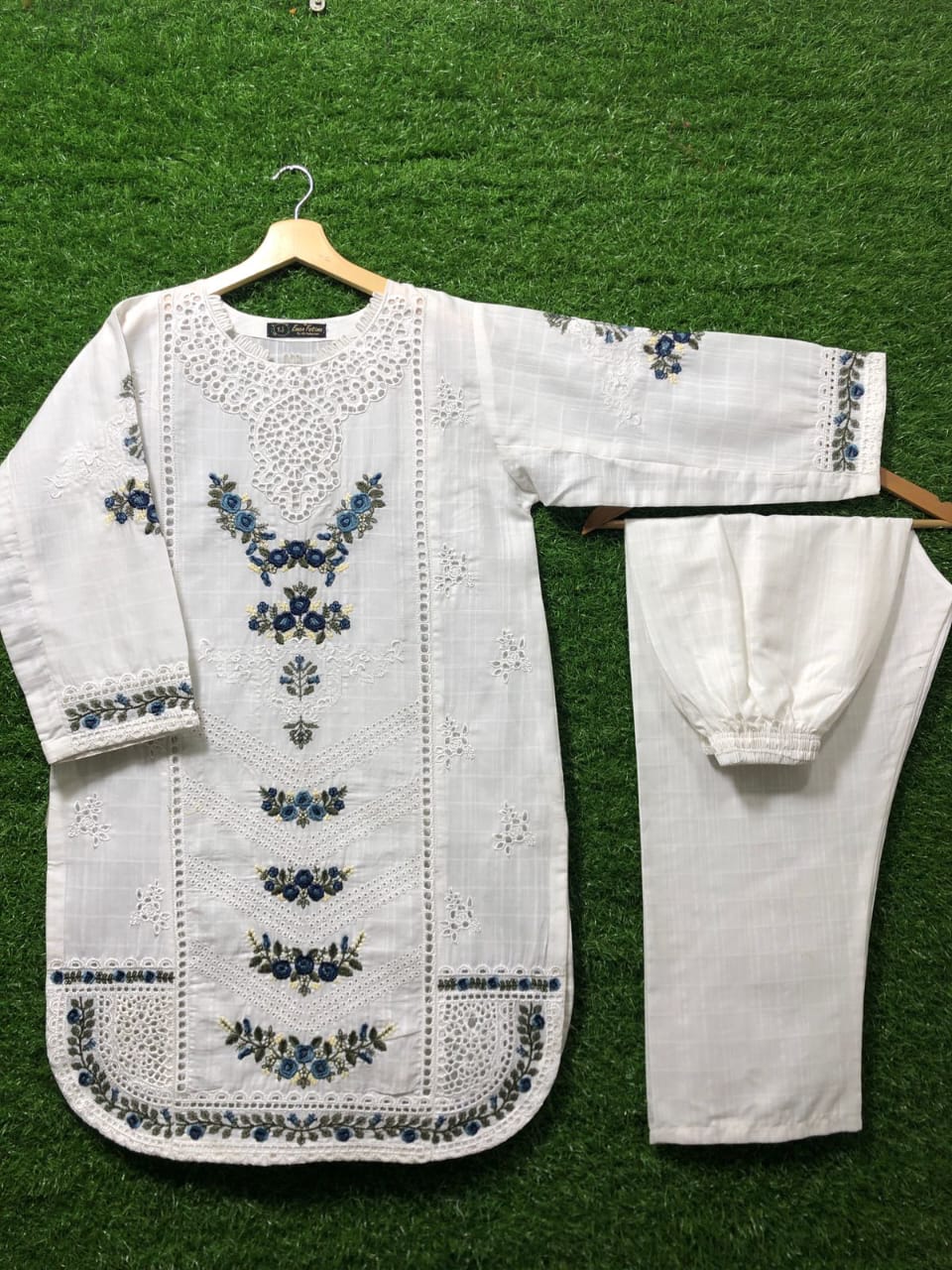 Chic White Kurta with Blue Embroidery